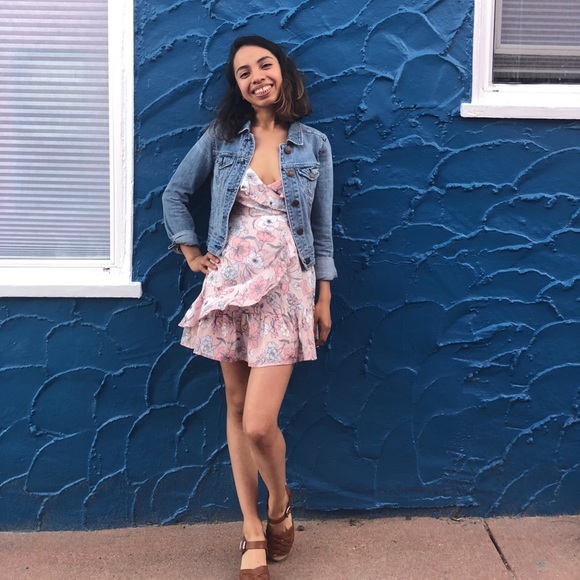 Meet your Posher, May - Picture 2 of 7